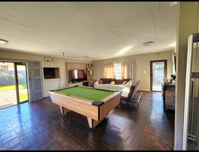 3 BEDROOM HOUSE FOR SALE IN GLEN MARAIS